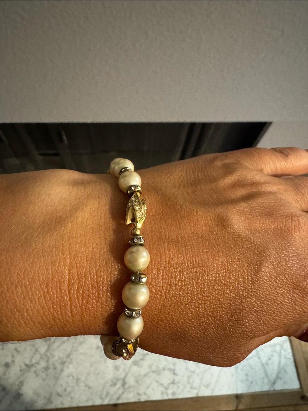 Christian Dior Vintage Signed Bracelet Gold Tone Faux Pearl Rhinestone - Picture 6 of 7